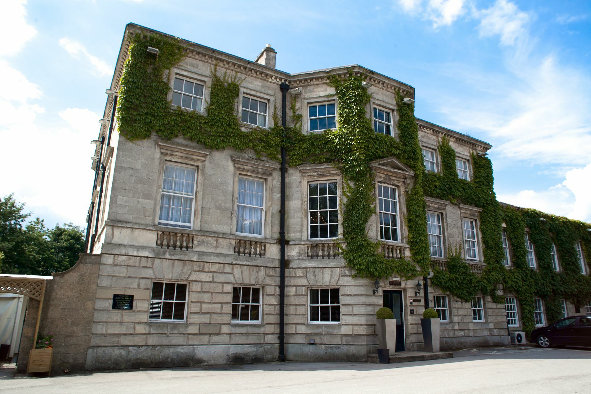 Best Western Plus Aston Hall Hotel Exterior photo